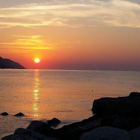 Appartamento In Villetta A 2 Passi Dal Mare E Dal Centro Pesaro Exterior photo