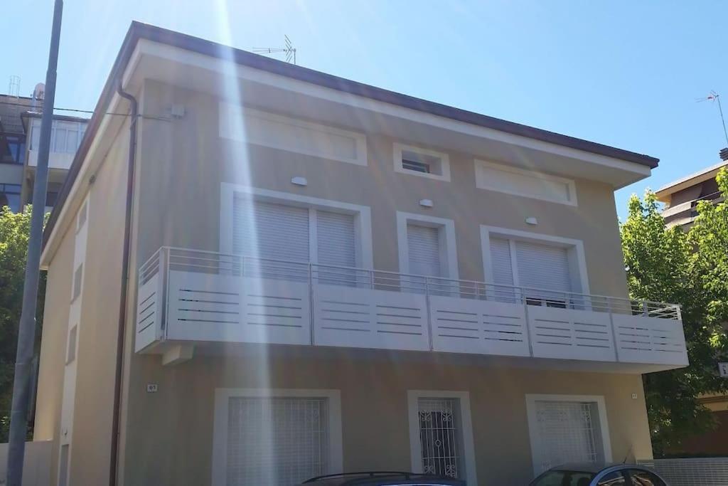 Appartamento In Villetta A 2 Passi Dal Mare E Dal Centro Pesaro Exterior photo